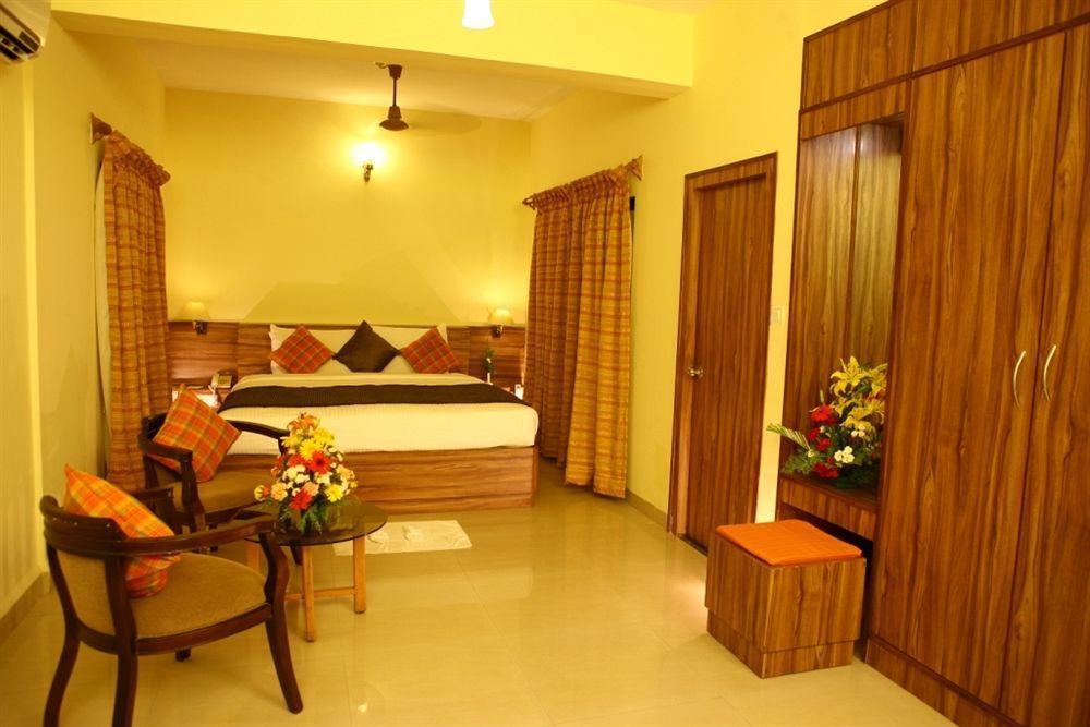 Mapple Viva Goa Resort Calangute Exterior foto